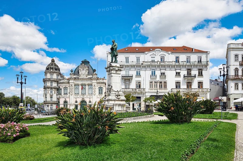 Largo da Portagem square or Toll Square