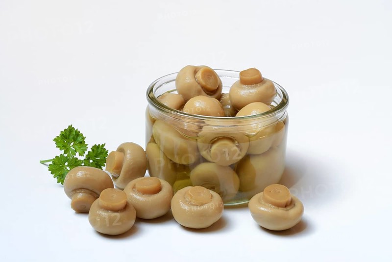 Canned common mushrooms