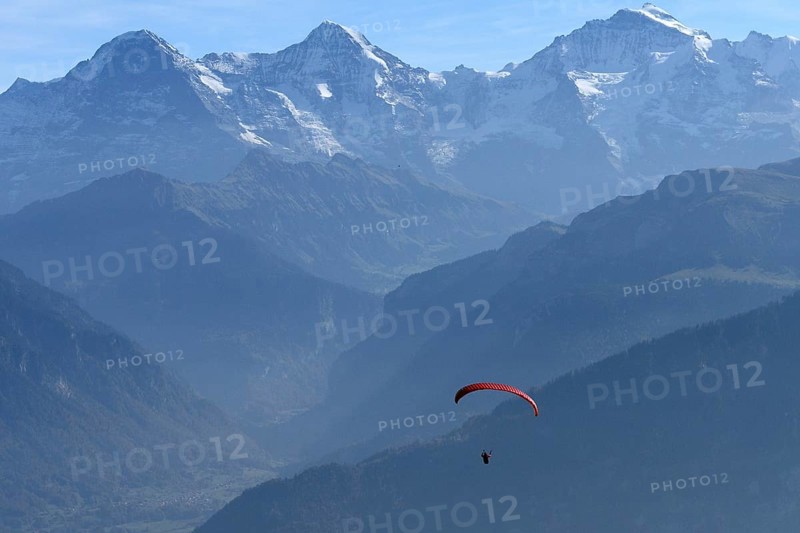 Paraglider on the Niederhorn