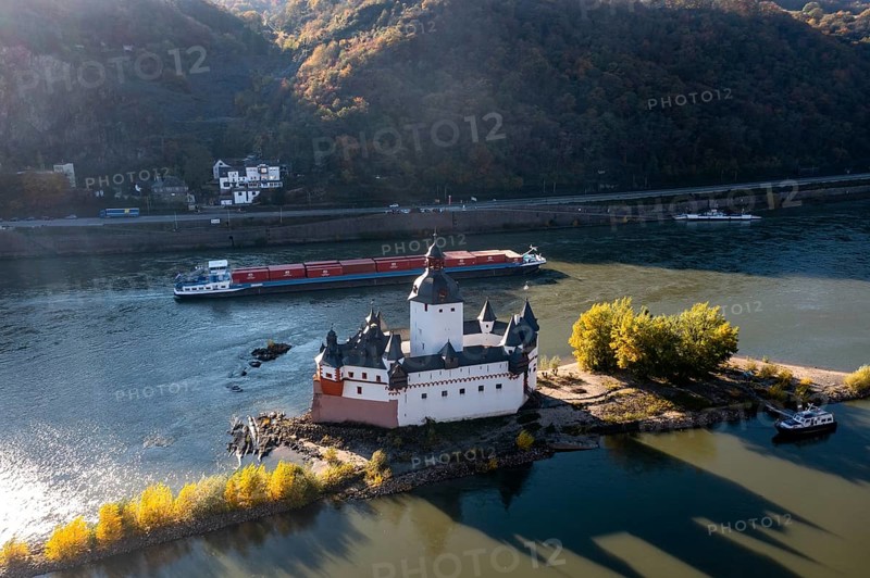 Zollburg Pfalzgrafenstein in the Rhine