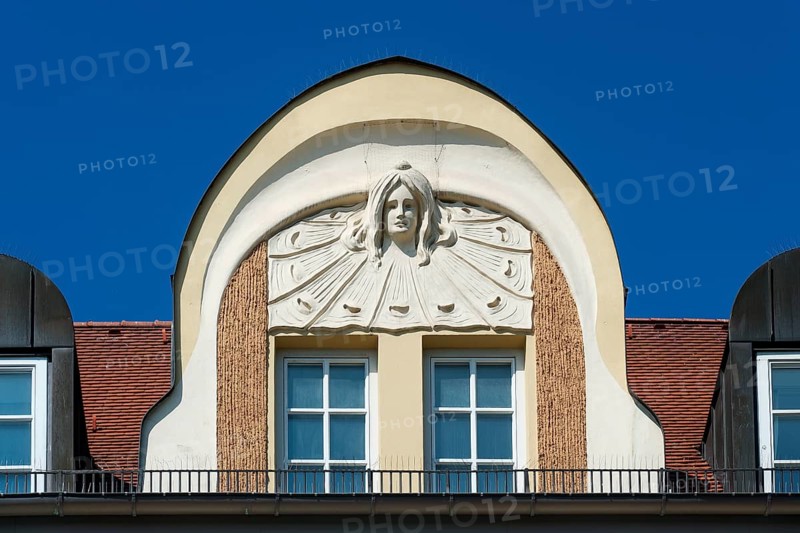 Art Nouveau ornament on the Harras