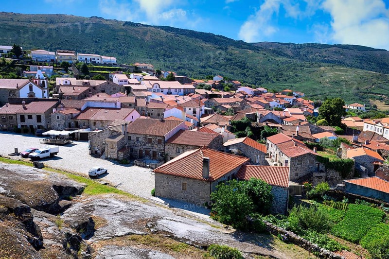 View over Linhares de Beira