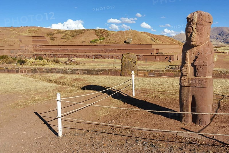 Fraile monolith or monk monolith of the pre-Inca period in the ruins of Tiwanaku