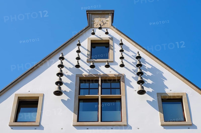 Carillon on the house gable
