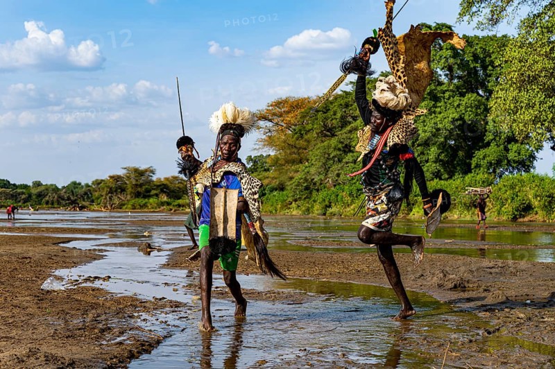 Men from the Toposa tribe