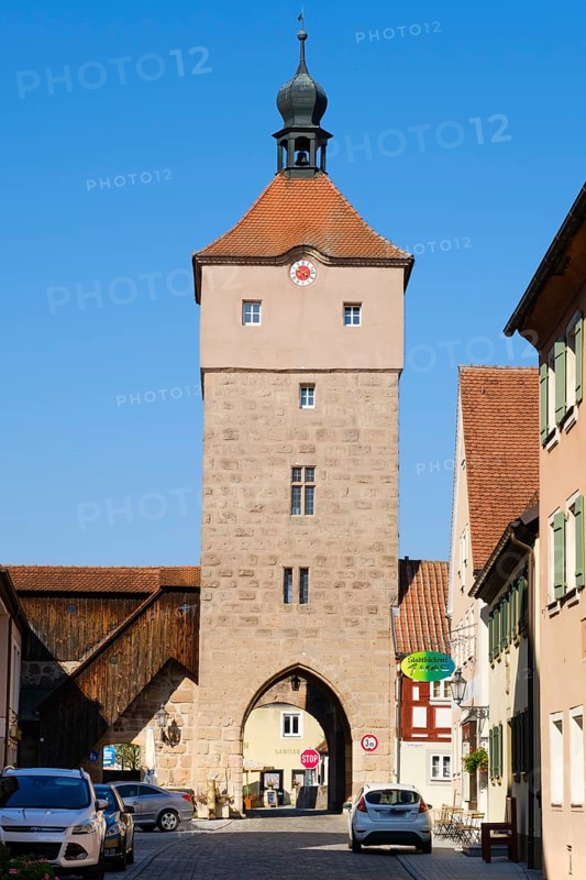 Upper Gate