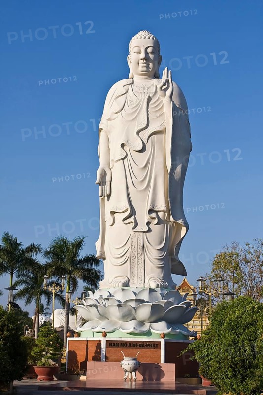 Buddha statue