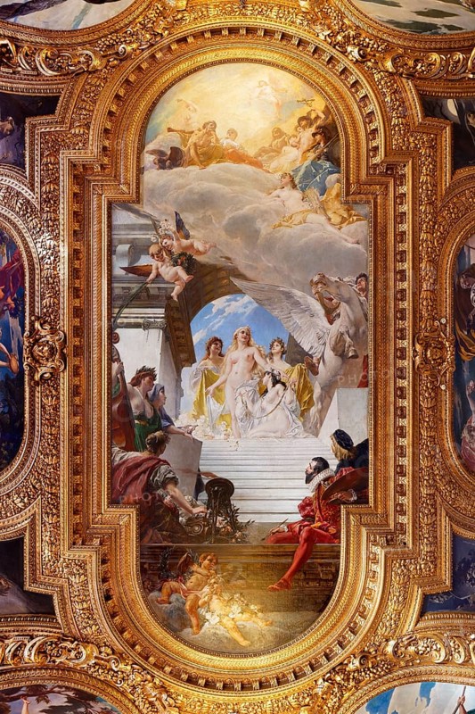 Splendid ceiling in the State Hall with central image of Aphrodite