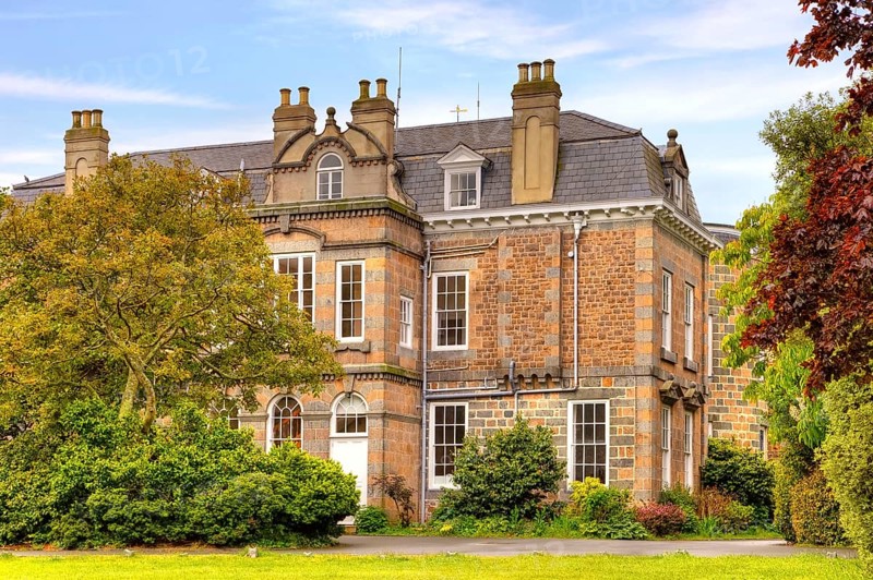 Saumarez Park