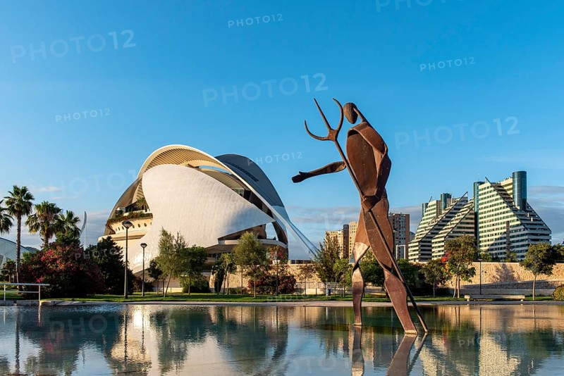 Neptune Sculpture and Palace of the Arts