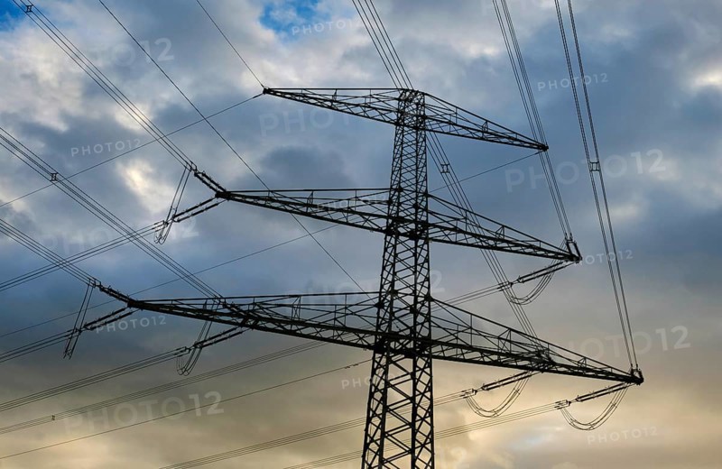 Power pylons