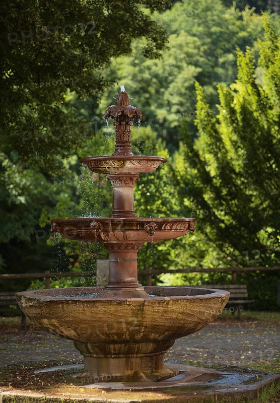 Triple bowl fountain