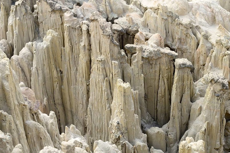 Bizarre rock formations in Valle de la Luna