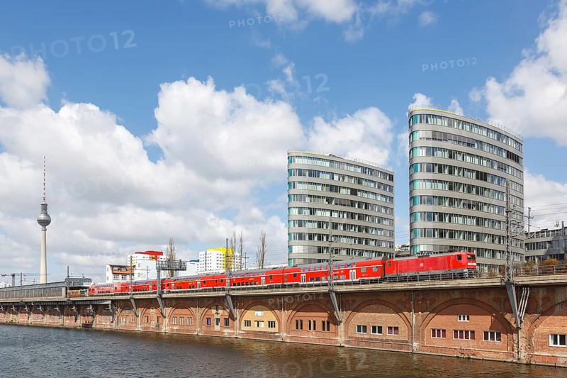 Regional train of Deutsche Bahn DB at Jannowitzbruecke in Berlin