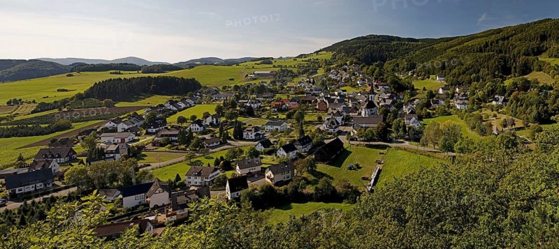 Panorama with view of the district Duedinghausen of the town Medebach