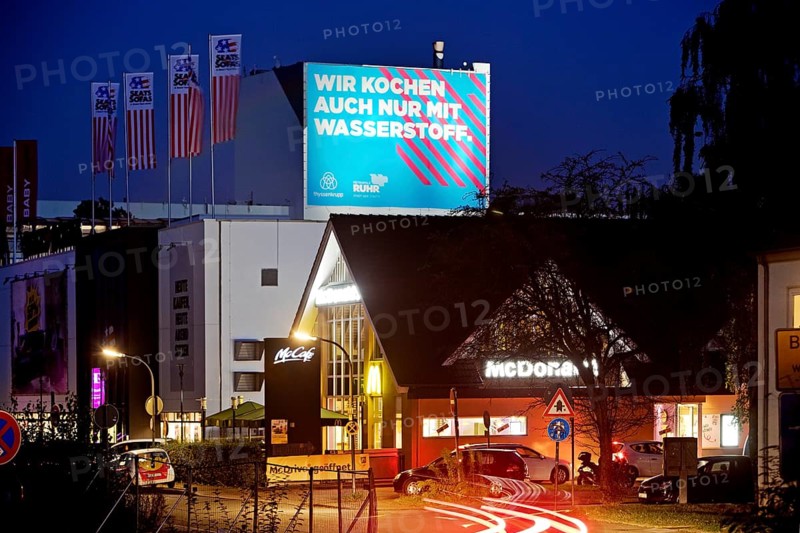 McDonald's and large poster Climate steel at the ThyssenKrupp Steel Bochum plant