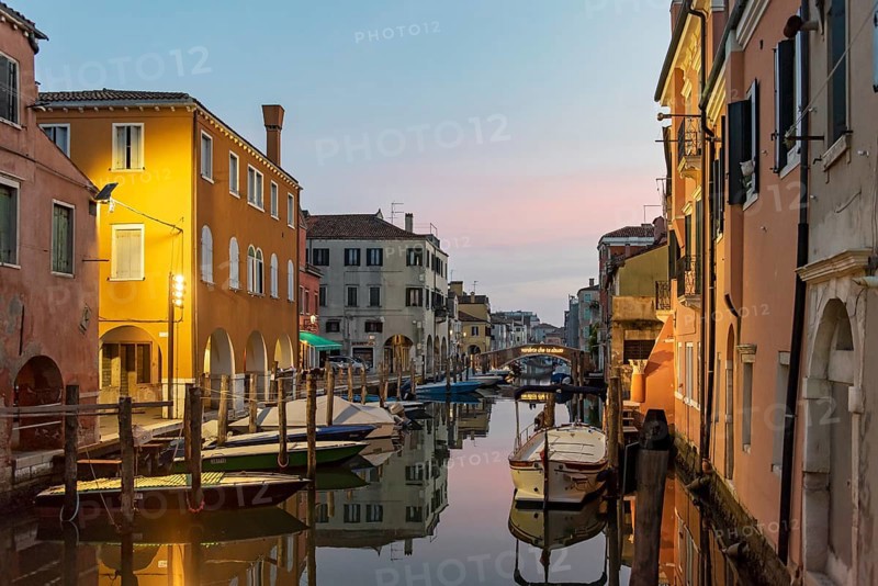 Canal Vena by night