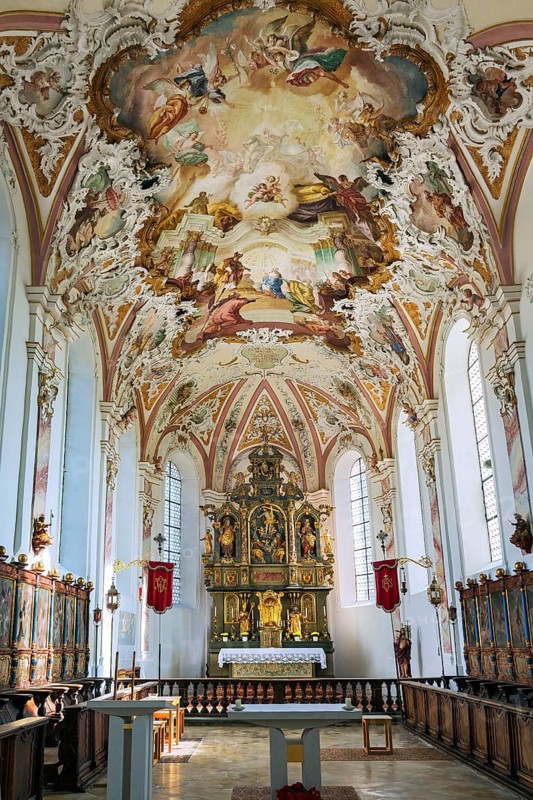 Main altar and ceiling frescoes