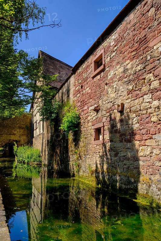 Muehlkanal with town wall