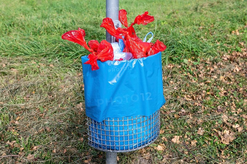 Rubbish bin