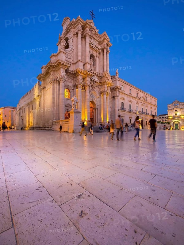 Cathedral of Santa Maria delle Colonne in Cathedral Square