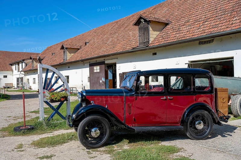 Oldtimer Hillman Minx year of construction 1933