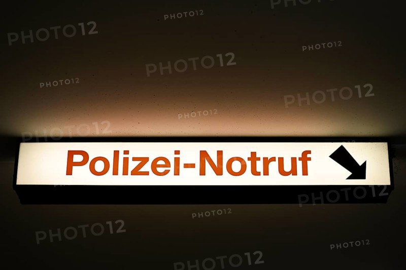 Signpost Police Emergency Call