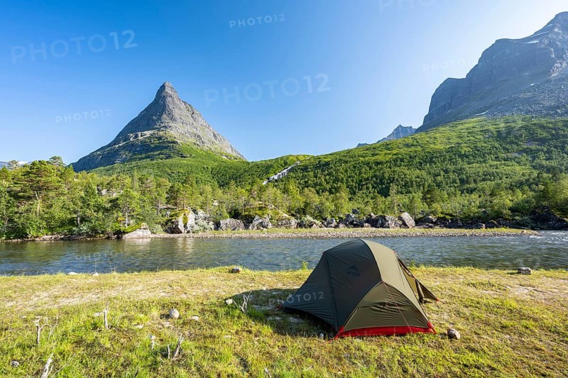Tent by the lake Innerdalsvatna