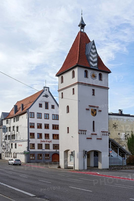 The reconstructed Illertor and the former Gasthof Zum Engel