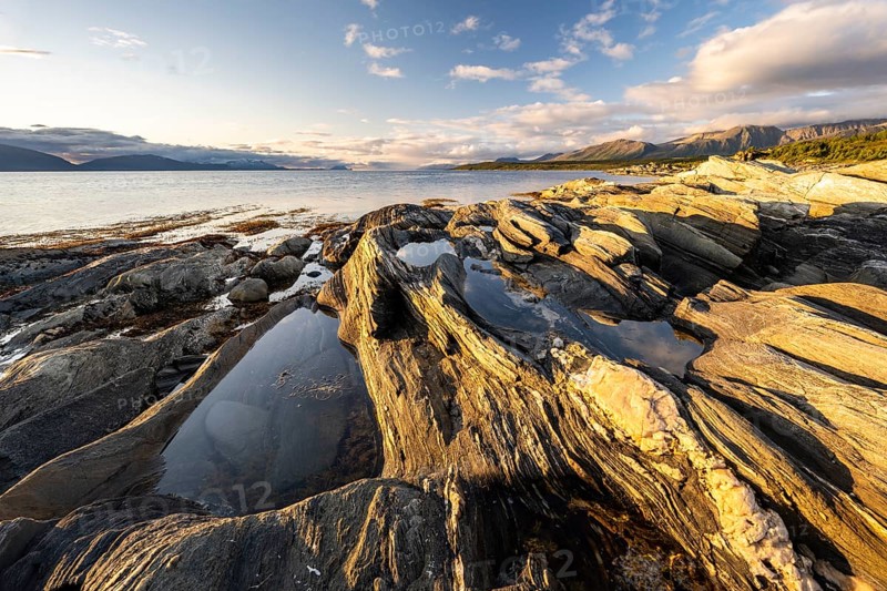 Rocky coast near Lattervik
