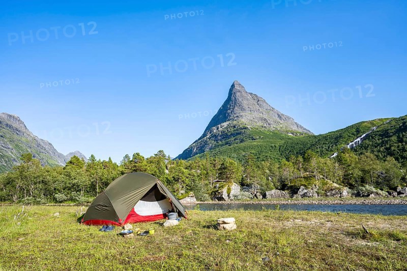 Tent by the lake Innerdalsvatna