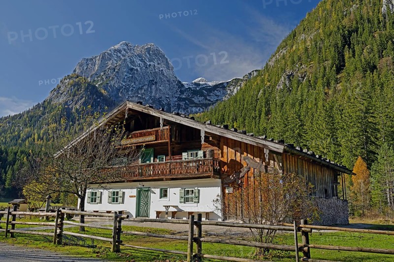Klausbachhaus on the Hirschbichlstrasse