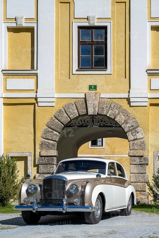 Vintage Bentley S1 SDN James Young built 1956