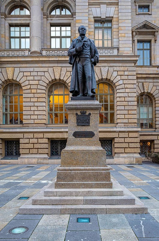 The statue of the statesman Karl August von Hardenberg in front of the House of Representatives