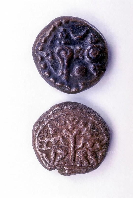 Vijayanagar Tirumalaraya copper coin 1569-1572