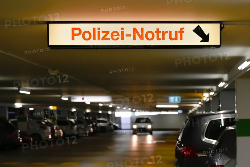 Signpost Police Emergency Call