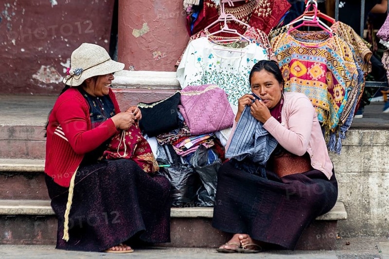 Tzotzil marketwomen