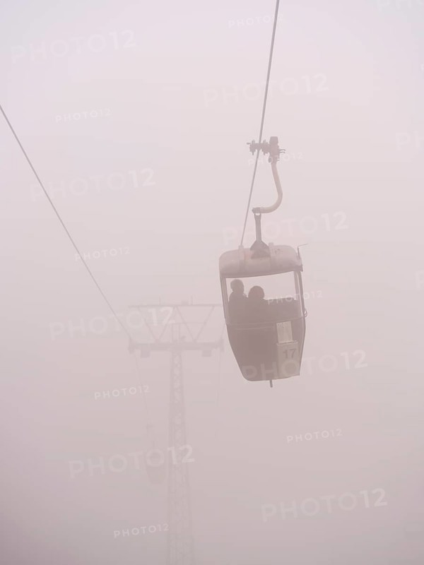 Bocksberg cable car disappears in the fog