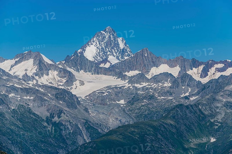 View of the Schreckhorn from the Nufenen pass