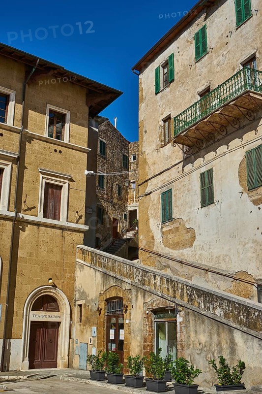 Piazza G. Garibaldi with the Teatro Salvini and stairway to the old town