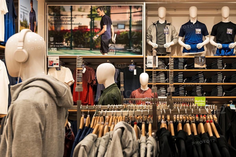 Roger Federer advertisement at UNIQLO Shop Terminal 21
