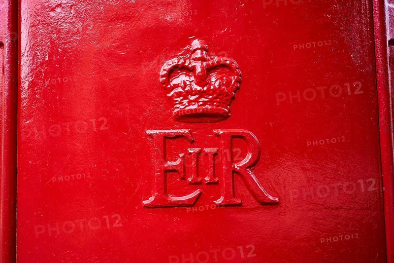 EIIR Elizabeth II Regina symbol red on letterbox