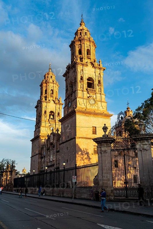 Morelia cathedral at sunset