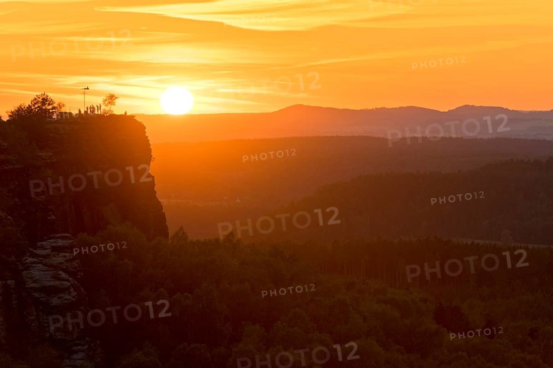 Sunset over the Gohrisch seen from the Papststein