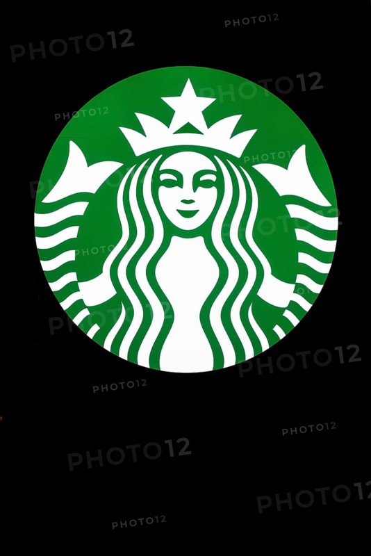 Logo Starbucks illuminated