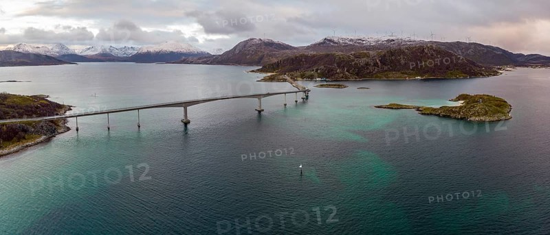 Road bridge to Sommaroy