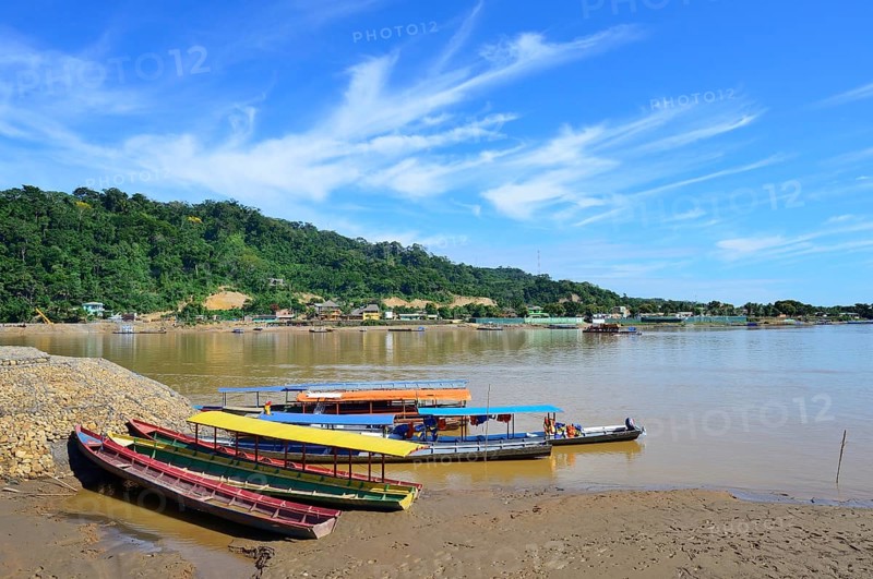 Long boats on the Rio Alto Beni