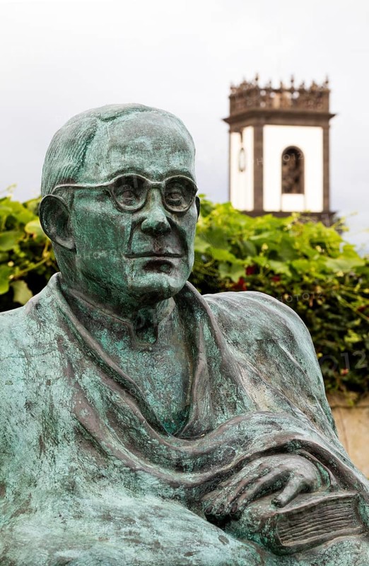 Monument to Prior Evaristo Carreiro Gouveia with Town Hall Tower