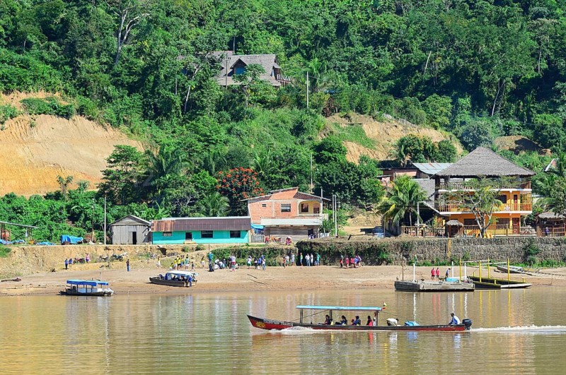 Long boats on the Rio Alto Beni