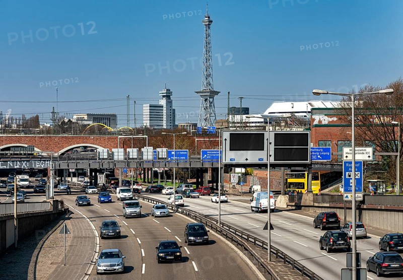 The Berlin city motorway at the Halensee and Messedamm traffic junction